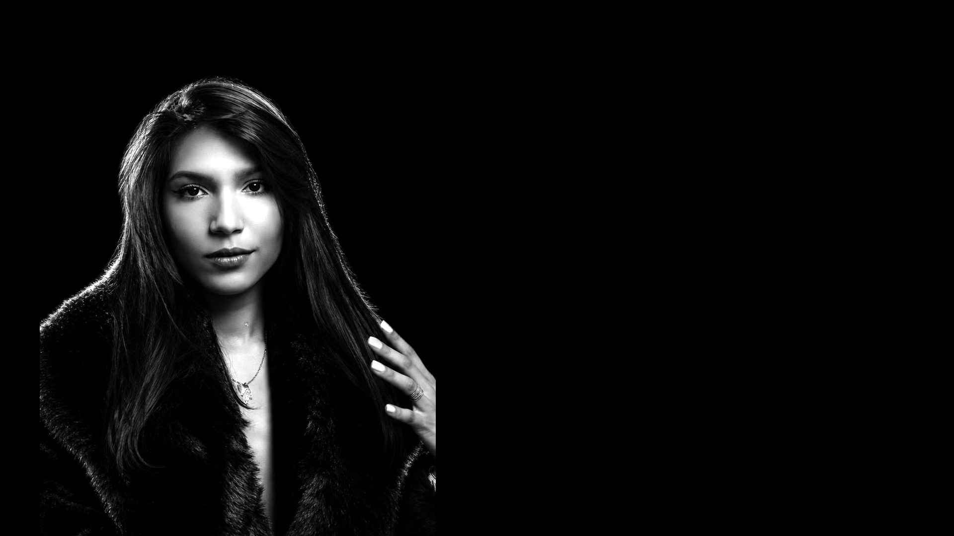 Alejandra Regnaultt, House · PLAYNOW